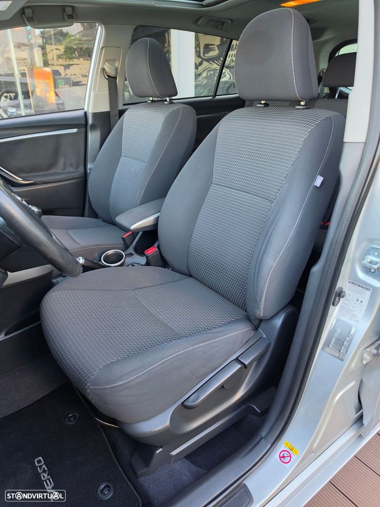 Toyota Verso 1.6 D-4D Comfort - 23