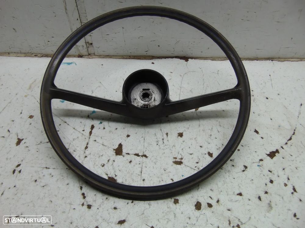 Volante Peugeot - 1