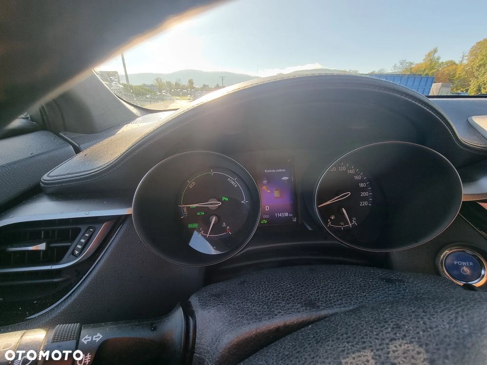 Toyota C-HR - 11