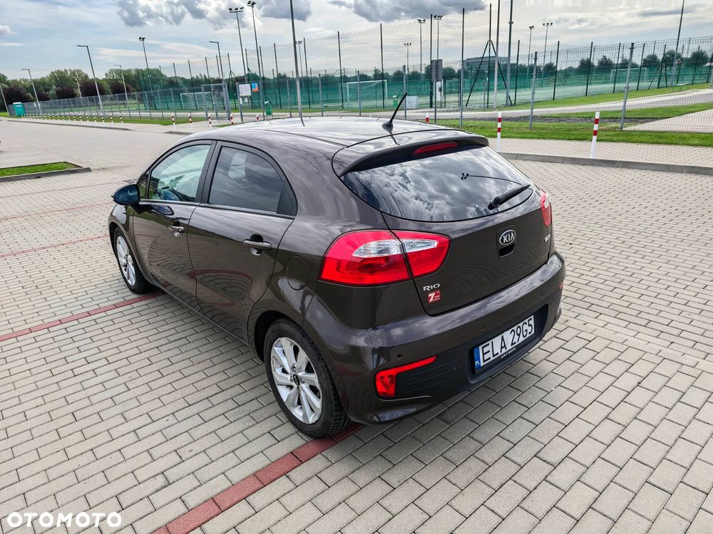 Kia Rio 1.2 Business Line Plus - 4