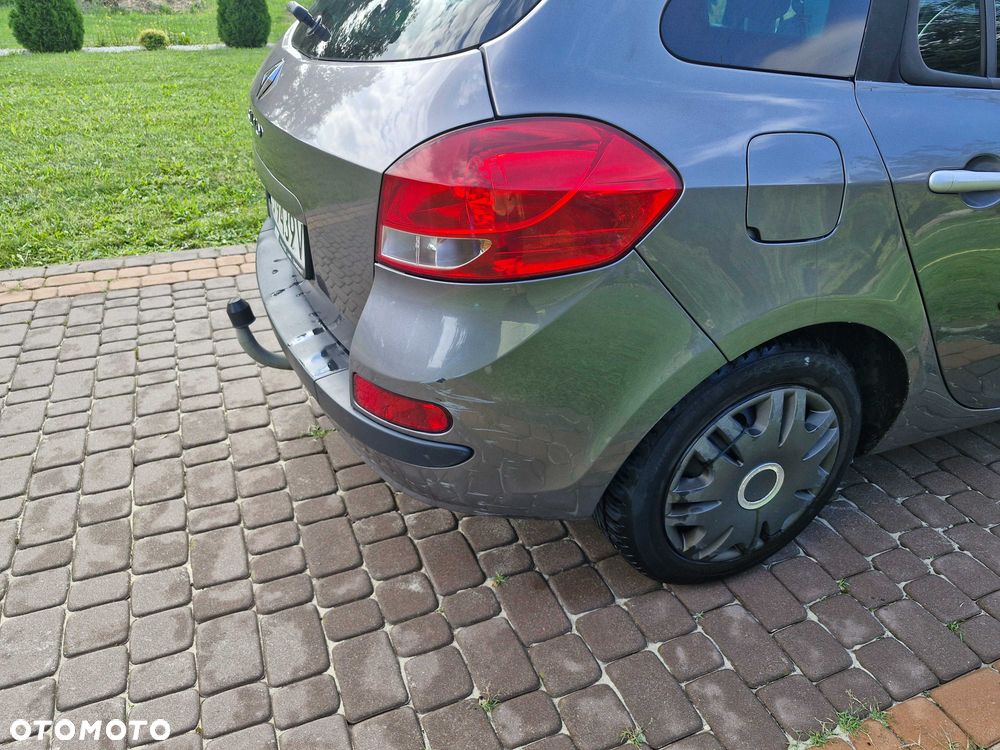 Renault Clio - 6