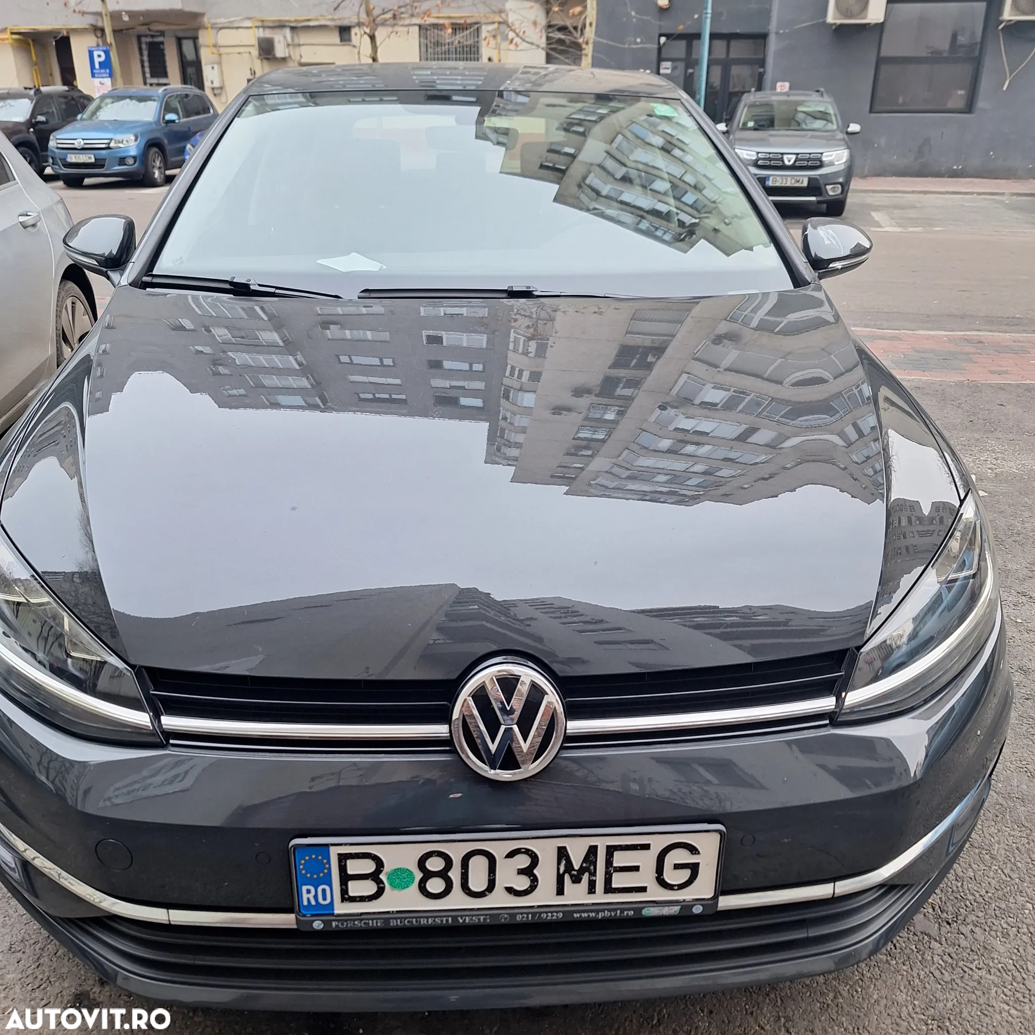 Volkswagen Golf 1.0 TSI DSG Comfortline - 3