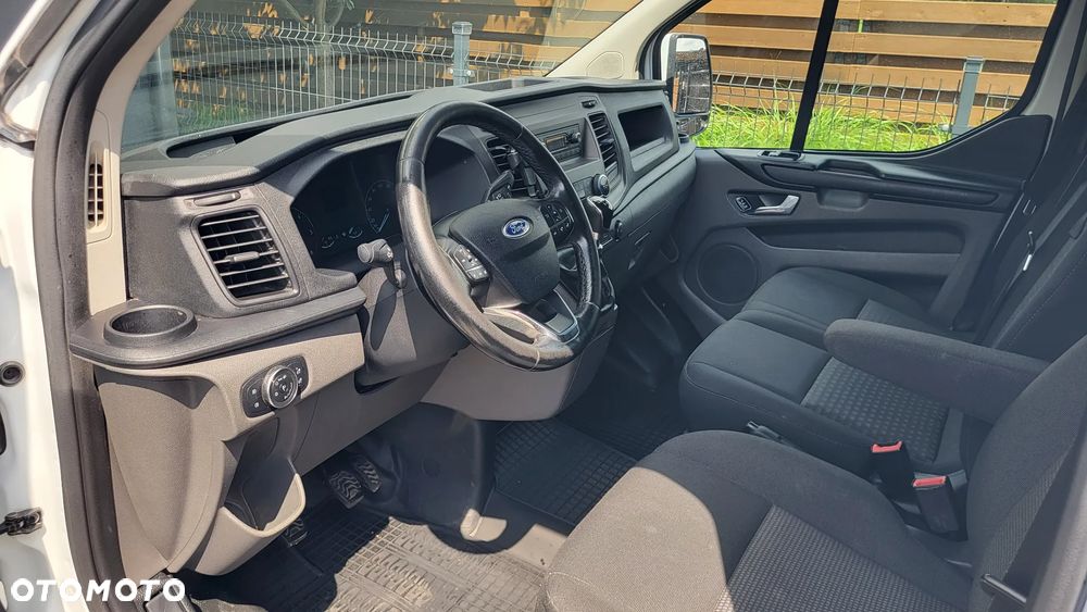 Ford Transit Custom - 10