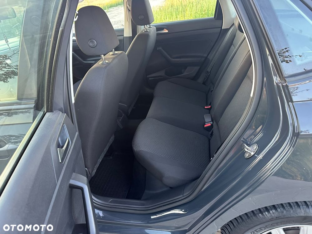 Volkswagen Polo - 12