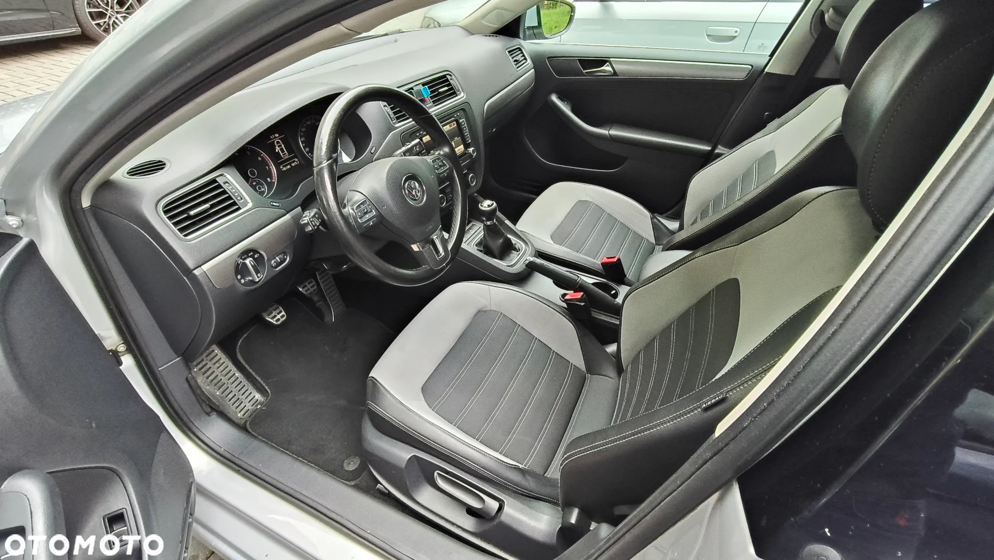 Volkswagen Jetta 1.4 TSI Highline - 14