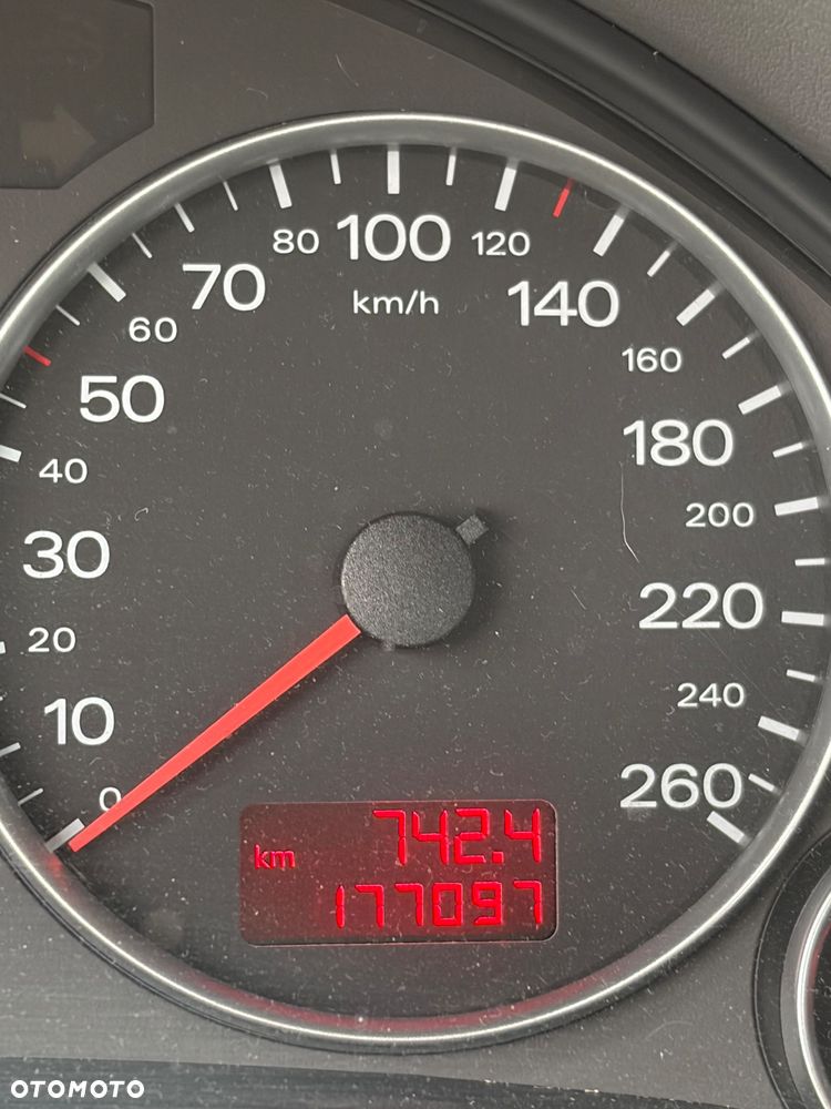 Audi A4 Limousine - 22