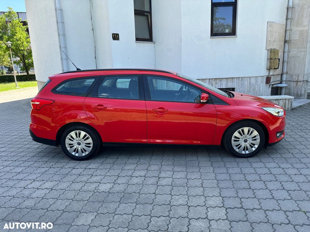 Ford Focus 1.5 TDCi ST-Line - 6