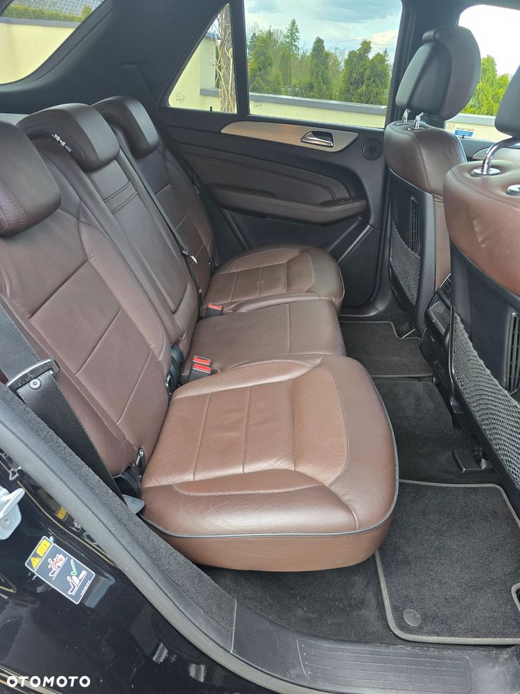 Mercedes-Benz ML - 11