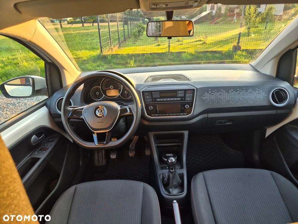 Volkswagen up! - 8