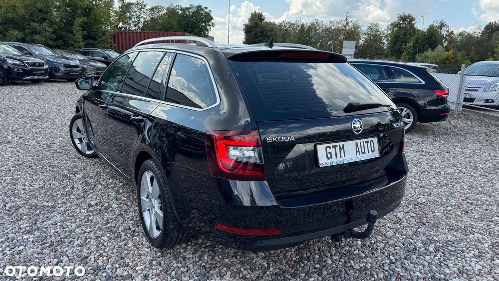 Skoda Octavia 2.0 TSI DSG Style - 10