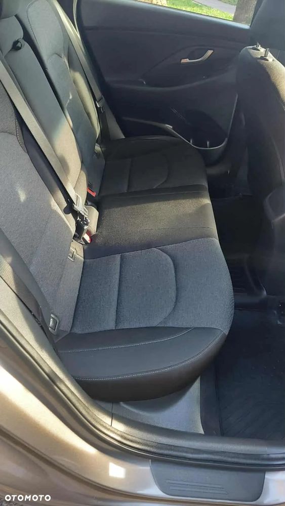 Hyundai i30 1.5 T-GDI 48V Smart - 13