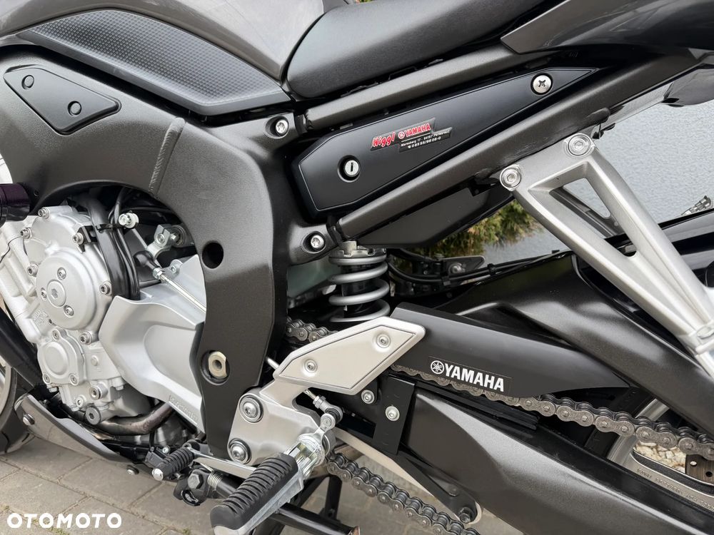 Yamaha FZ - 31