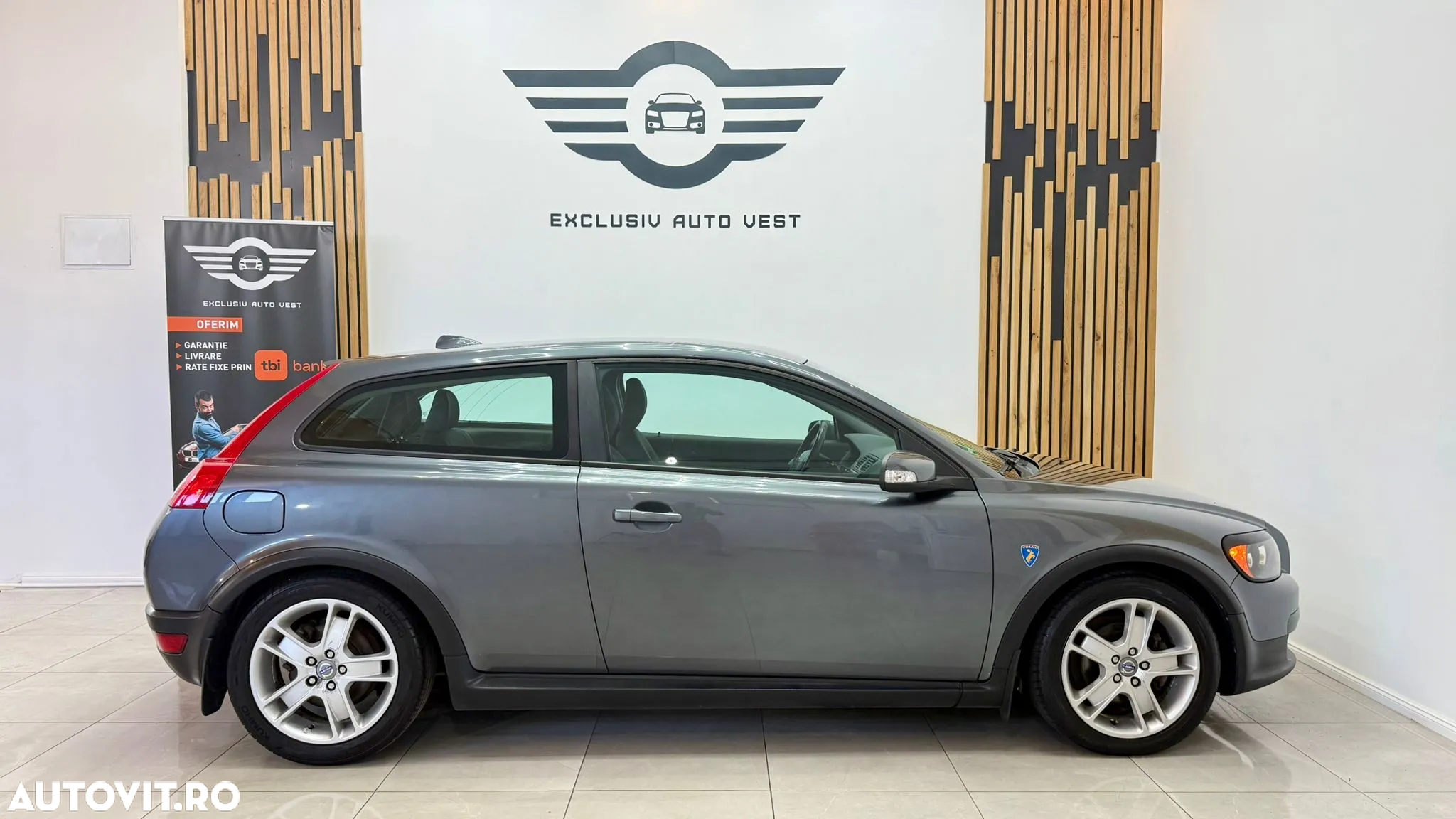 Volvo C30 2.0D Summum - 12