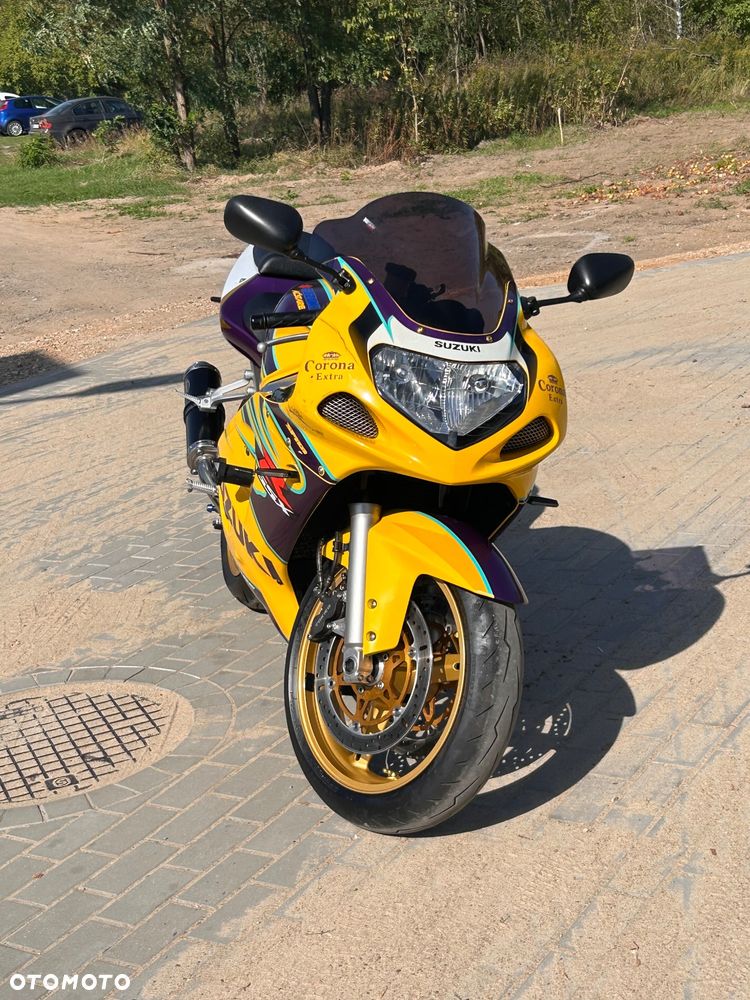 Suzuki GSX-R - 1