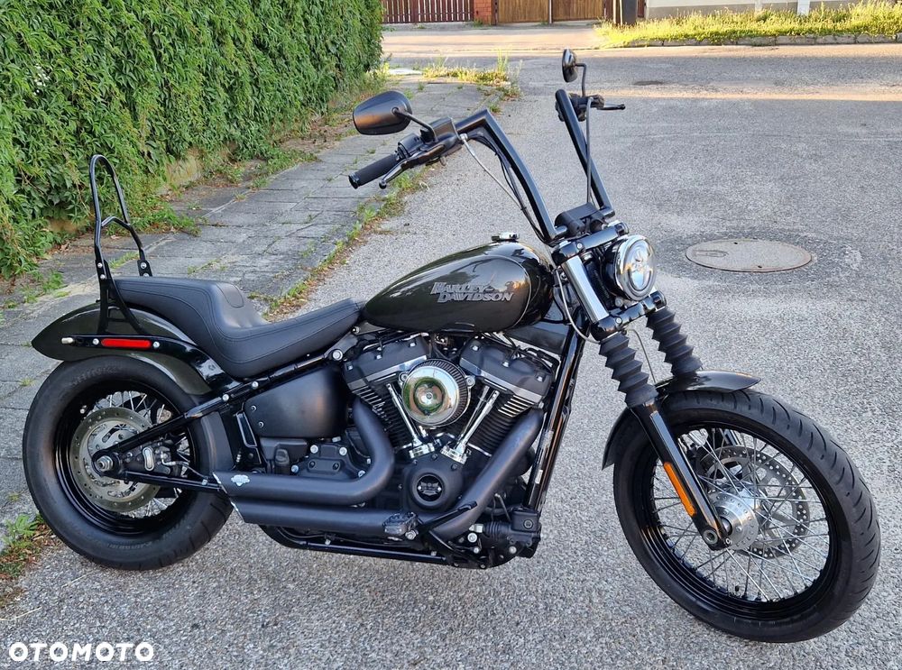 Harley-Davidson Dyna Street Bob - 30