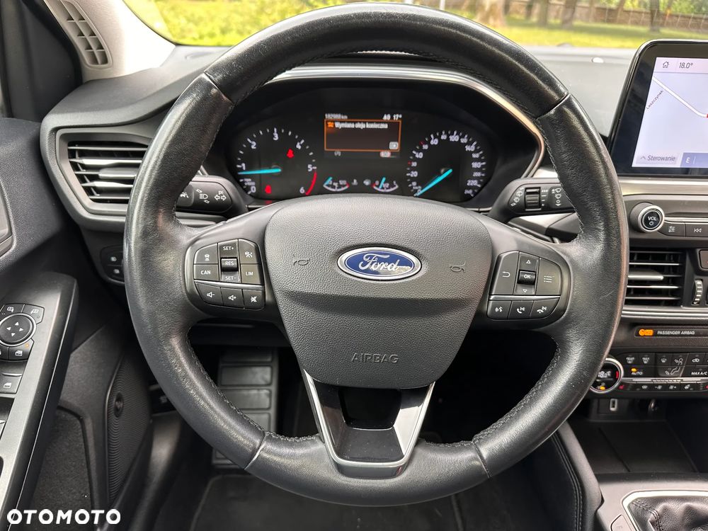 Ford Focus 1.5 EcoBlue Start-Stopp-System TITANIUM STYLE - 40