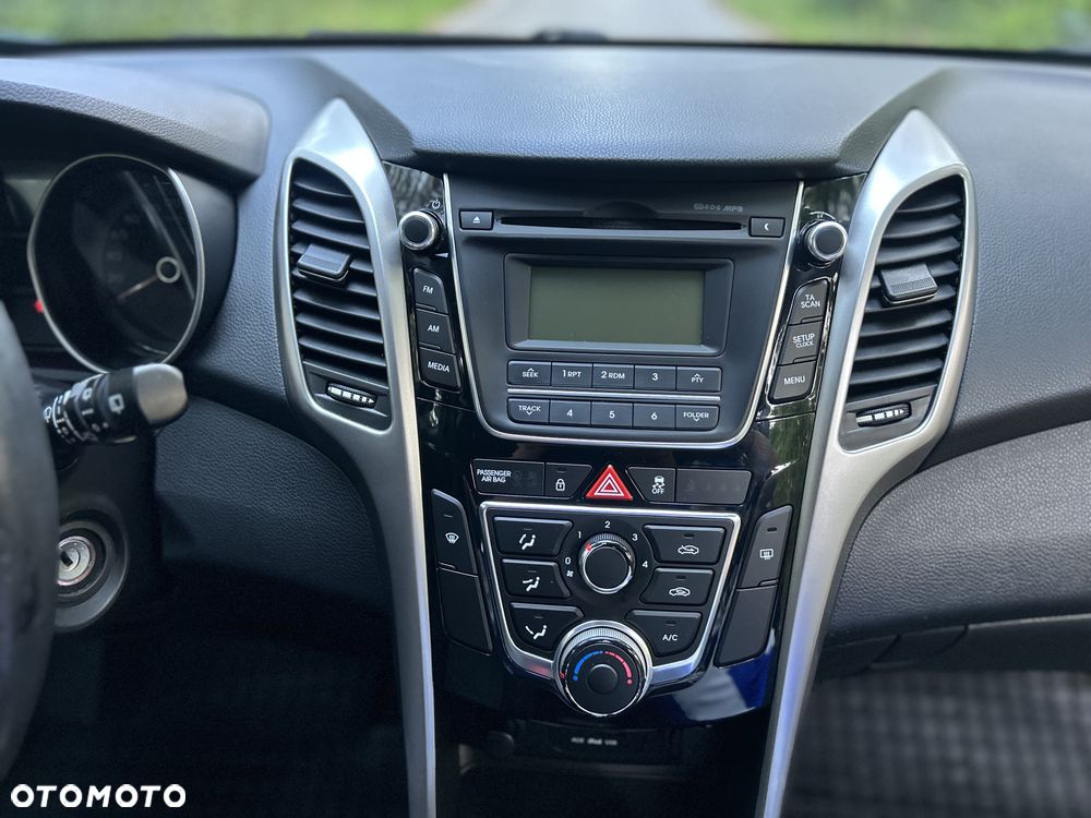 Hyundai i30 1.6 GDI Comfort - 14
