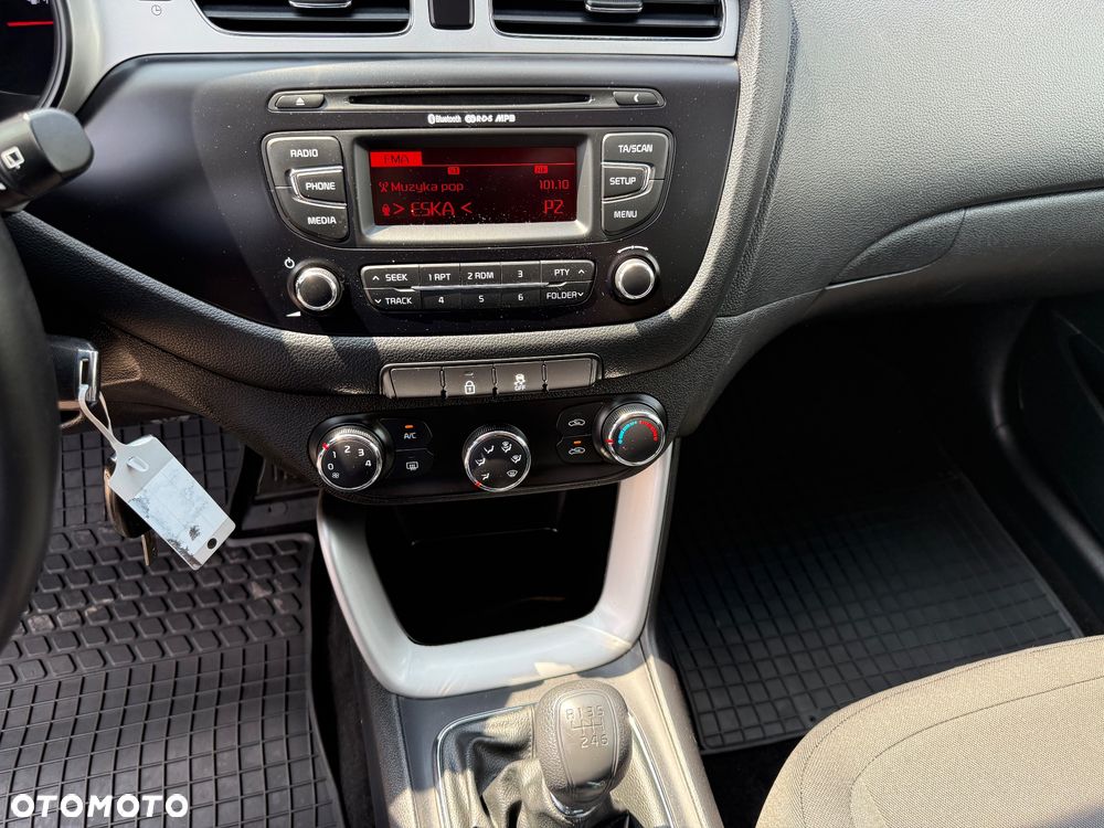 Kia Ceed 1.4 CVVT - 12