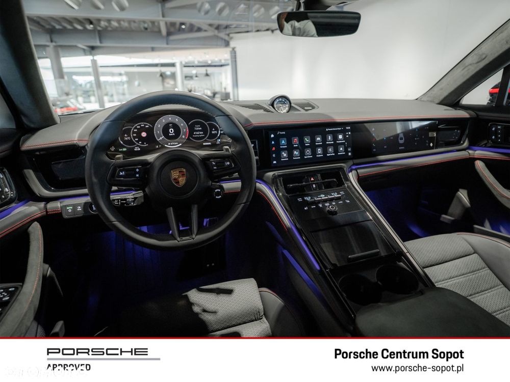 Porsche Panamera GTS - 15