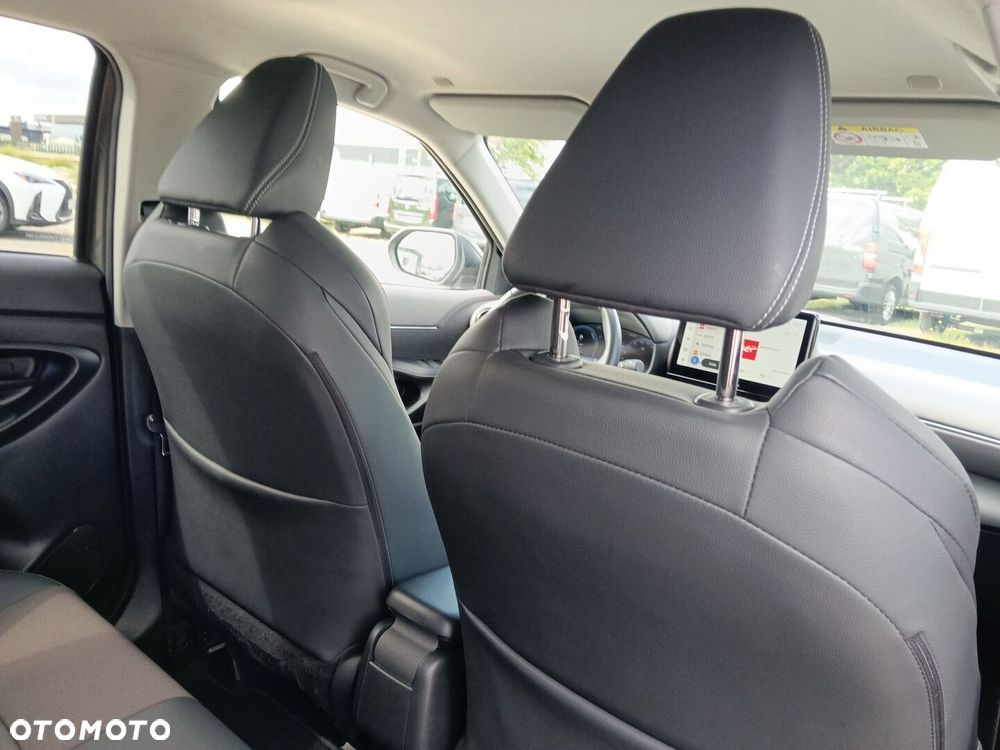 Toyota Yaris Cross Hybrid 1.5 Executive AWD - 12