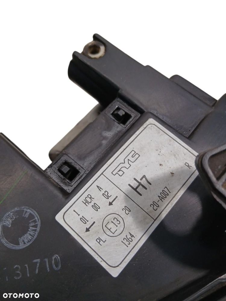 LAMPA PRAWA PRZEDNIA PRZÓD AUDI A4 B6 LAMPA PRAWA PRZEDNIA PRZÓD A4 B6 - 3