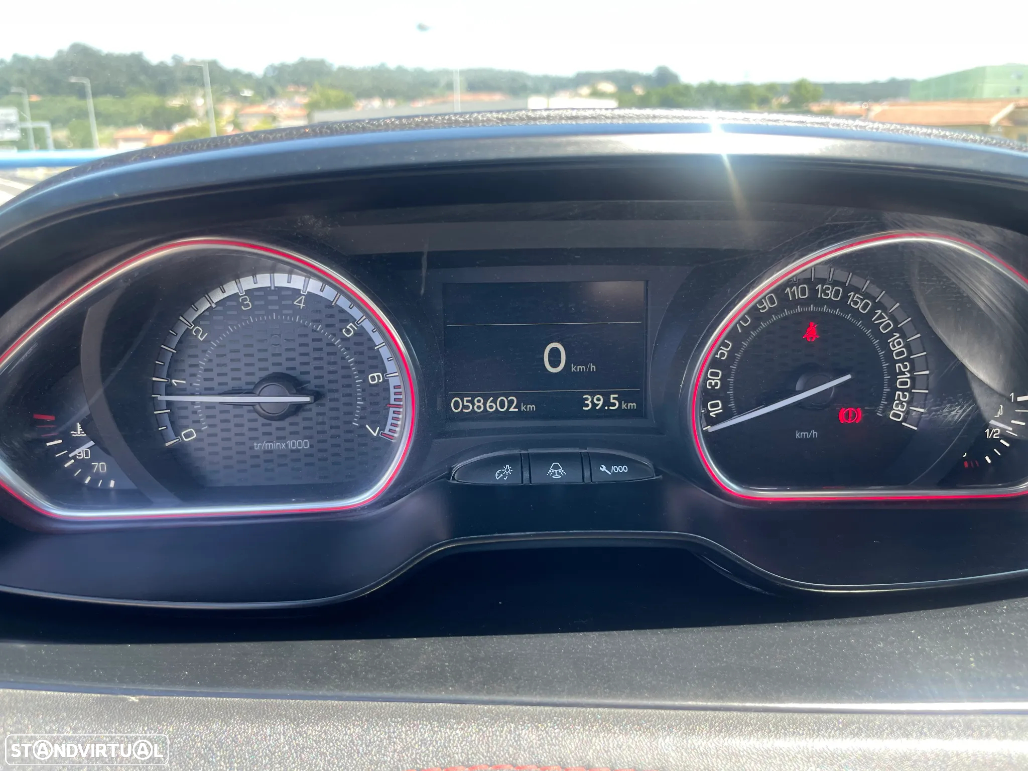 Peugeot 208 1.6 e-THP GTi - 19
