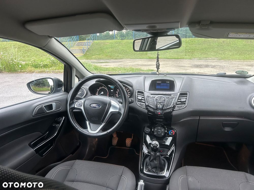 Ford Fiesta 1.0 Celebration - 16