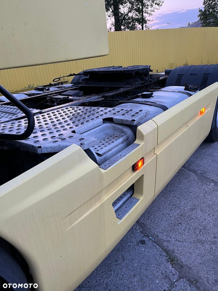 Renault Premium 460 - 8