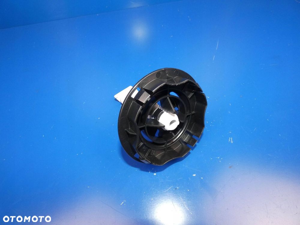 OPEL CORSA F MOKKA ŚRUBA MOCOWANIE KOŁA ZAPASOWEGO - 1