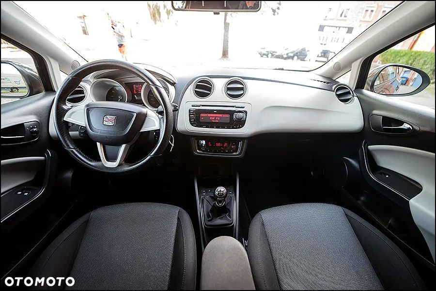 Seat Ibiza SC 1.4 16V Sport - 16