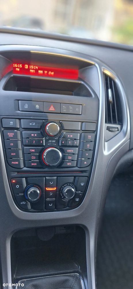 Opel Astra IV 1.6 Cosmo - 33