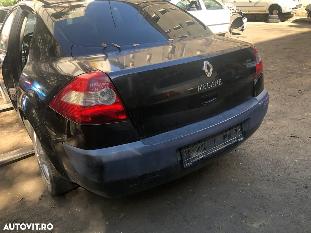 Bara spate Renault Megane II non facelift negru 2004 sedan - 1