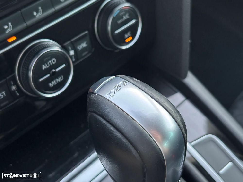 VW Passat 2.0 TDI Highline DSG - 20