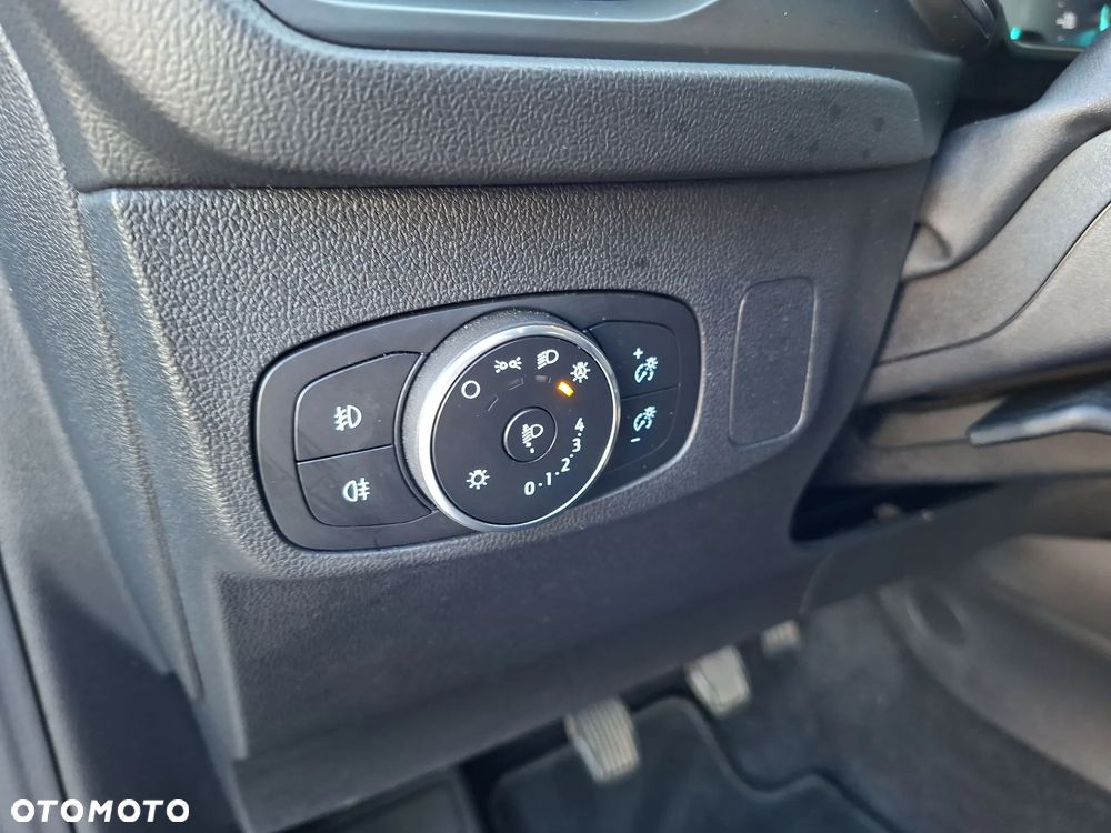 Ford Focus 1.5 EcoBlue Connected - 18