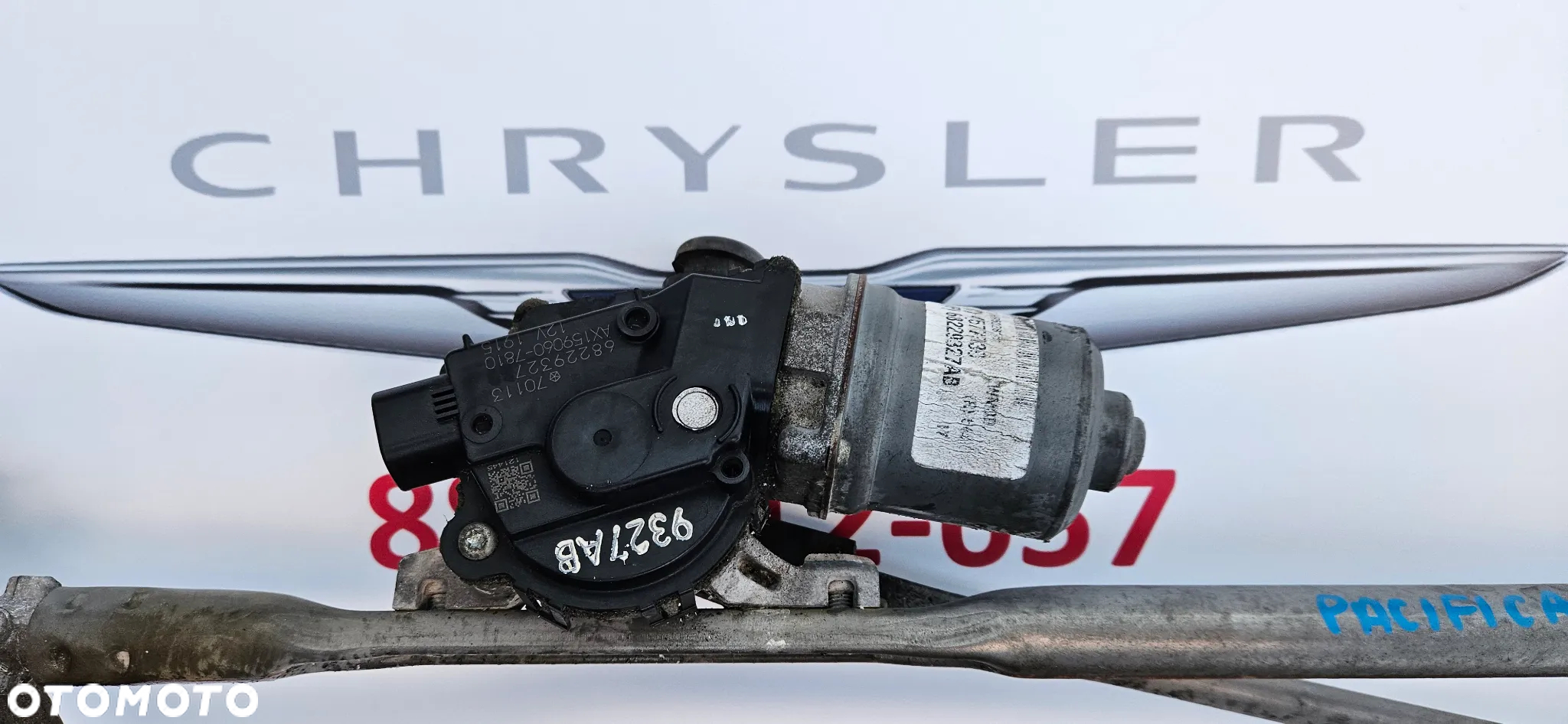 Chrysler Pacifica 2016- Mechanizm wycieraczek przód Silniczek wycieraczek 68229327AA 68229327AC 68229327AB - 2