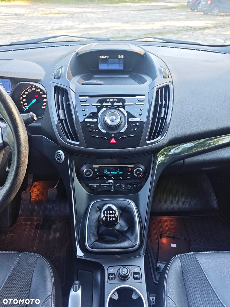 Ford Kuga 2.0 TDCi 4x4 Titanium - 24