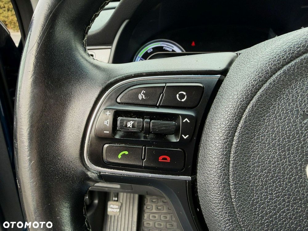 Kia Niro 1.6 GDI Hybrid L Business Line - 16