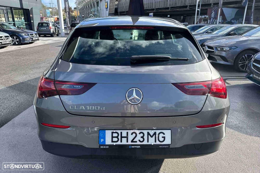 Mercedes-Benz CLA 180 d - 4