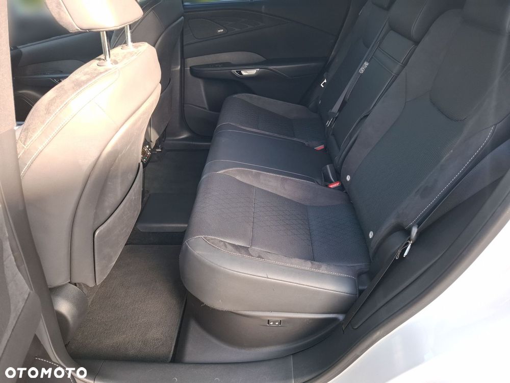 Lexus RX 450h+ Omotenashi - 14