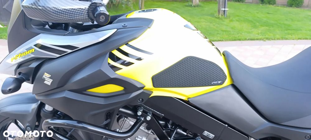 Suzuki V-STROM - 37