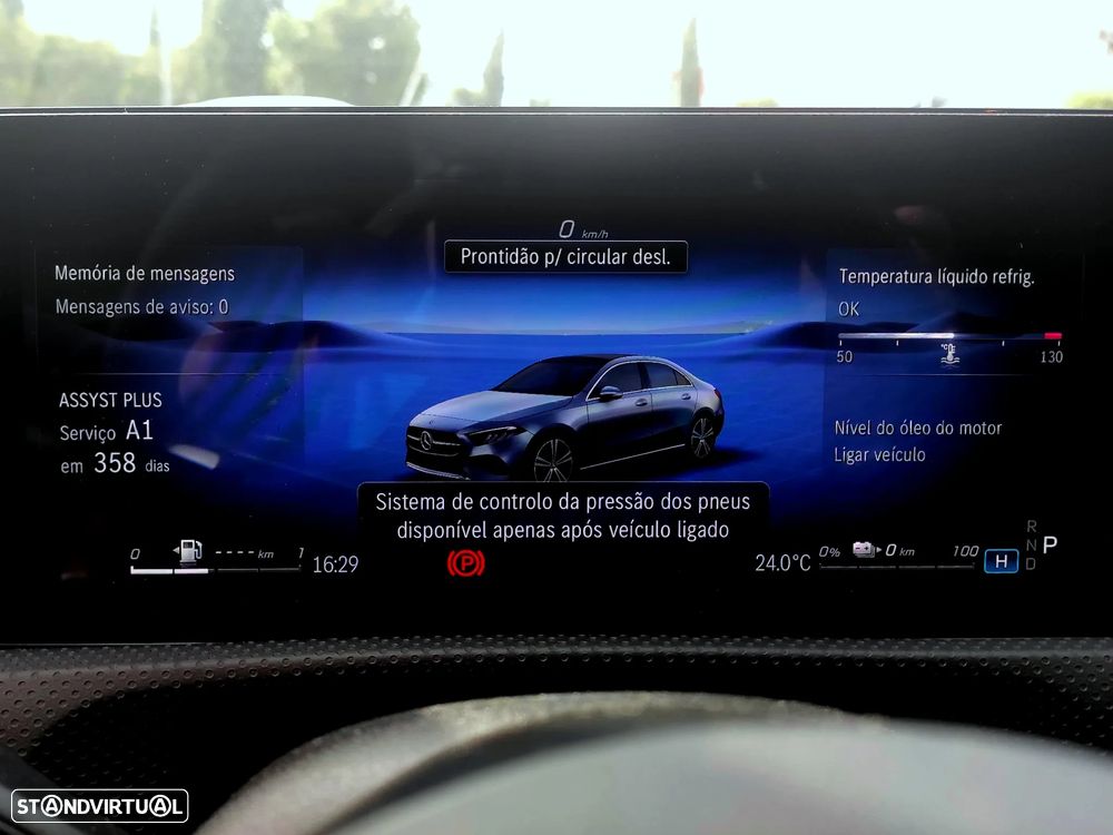 Mercedes-Benz A 250 Limousine e AMG Line - 12