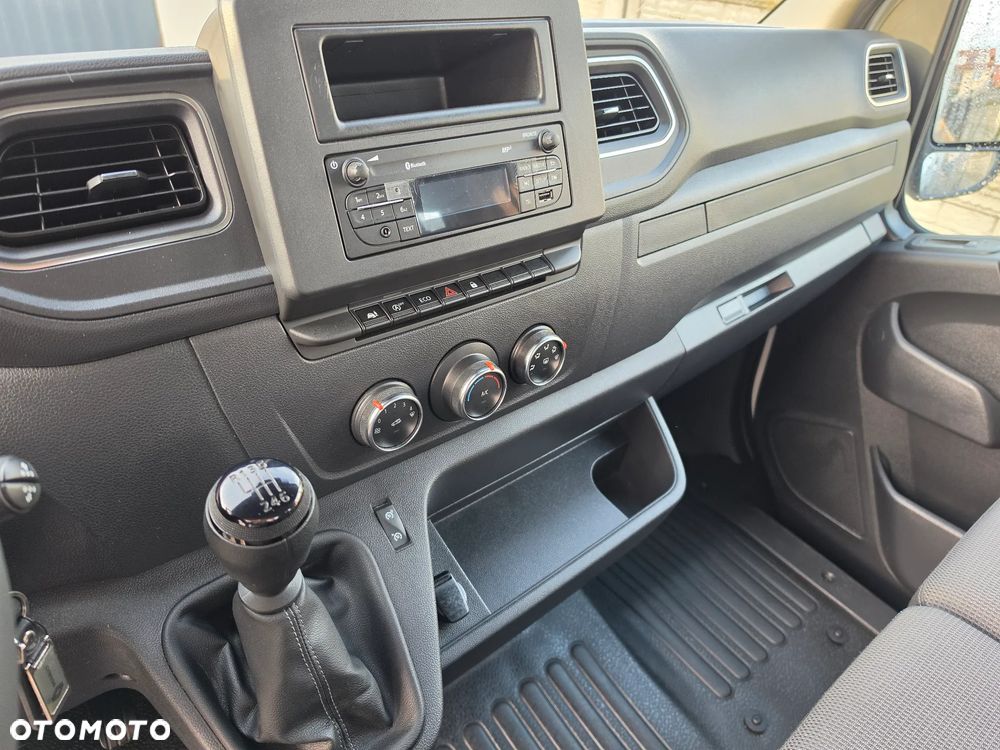 Renault Master - 33