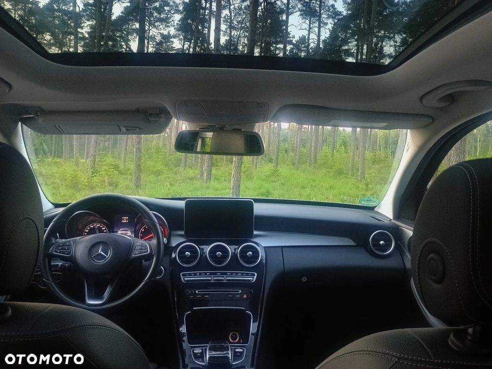 Mercedes-Benz Klasa C 200 4Matic 9G-TRONIC Avantgarde - 13
