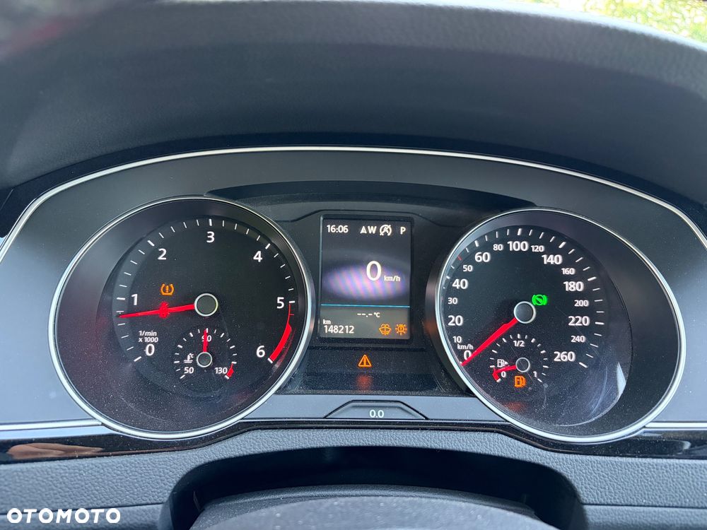 Volkswagen Passat 2.0 TDI SCR DSG Highline - 13