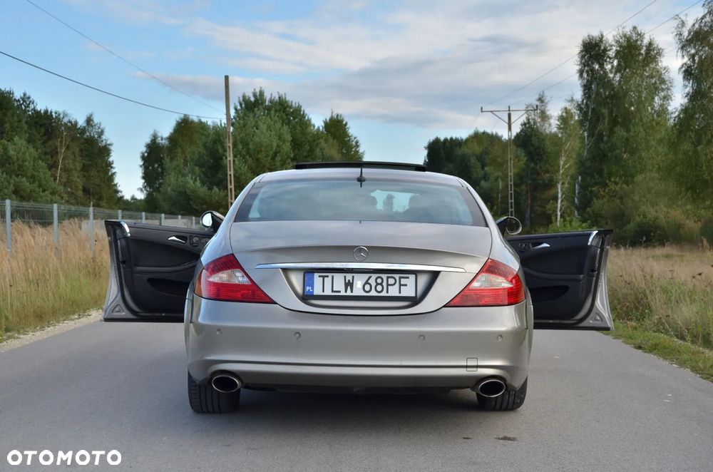 Mercedes-Benz CLS - 9