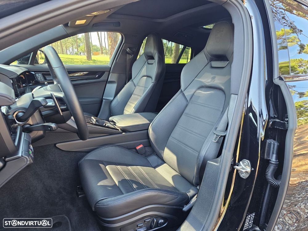 Porsche Panamera 4 E-Hybrid - 11