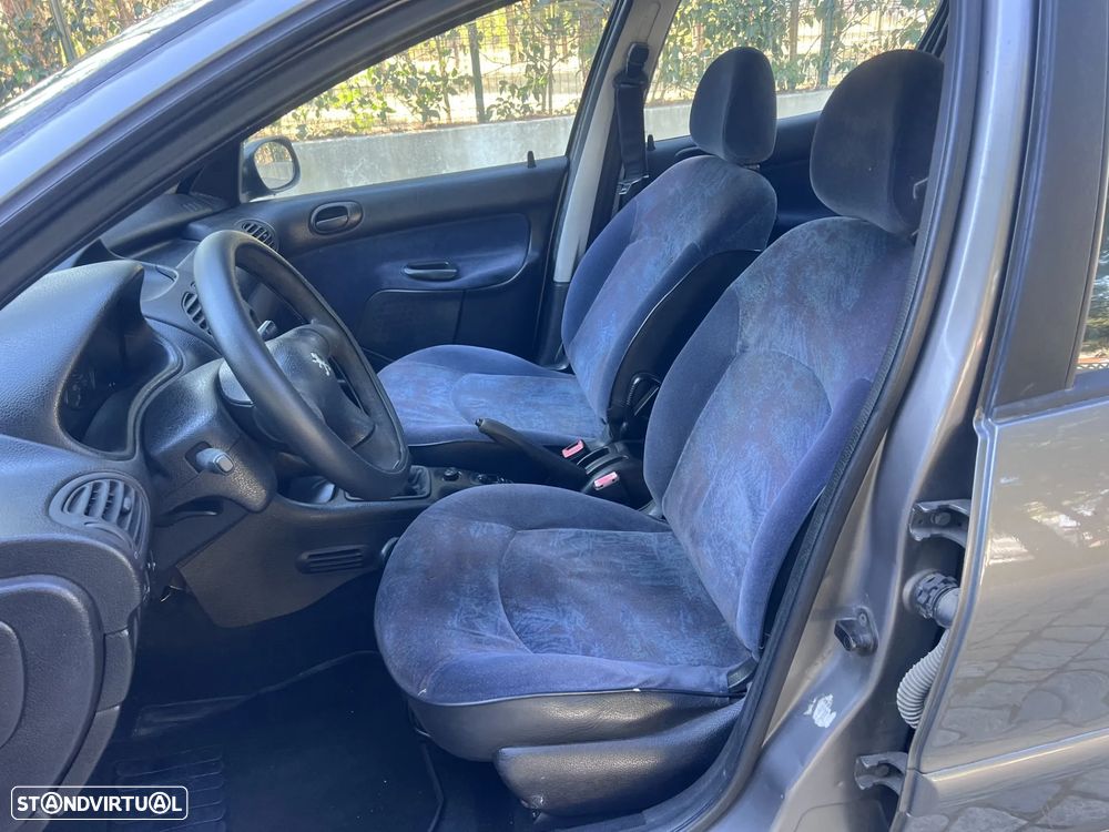 Peugeot 206 1.1 XR - 8