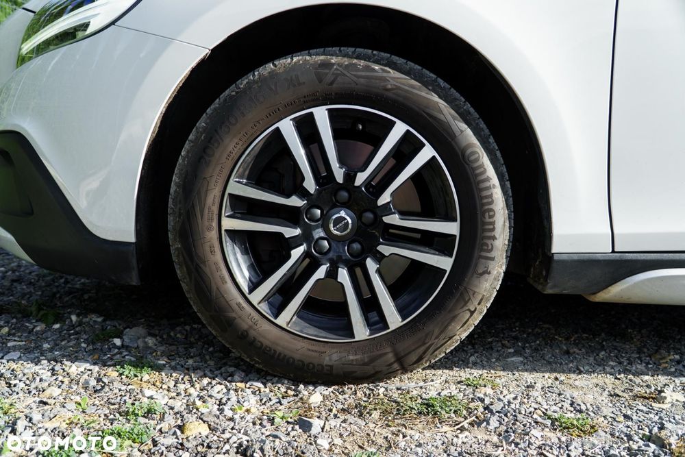 Volvo V40 T3 Drive-E Momentum - 31