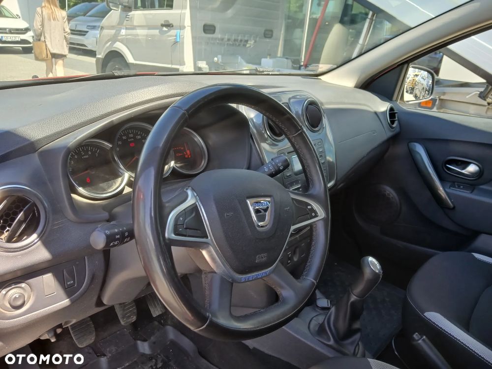 Dacia Sandero 0.9 TCe Laureate - 9
