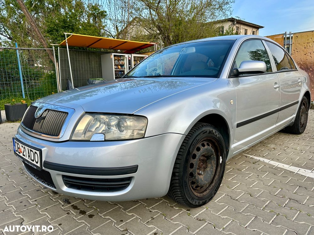 Skoda Superb - 1
